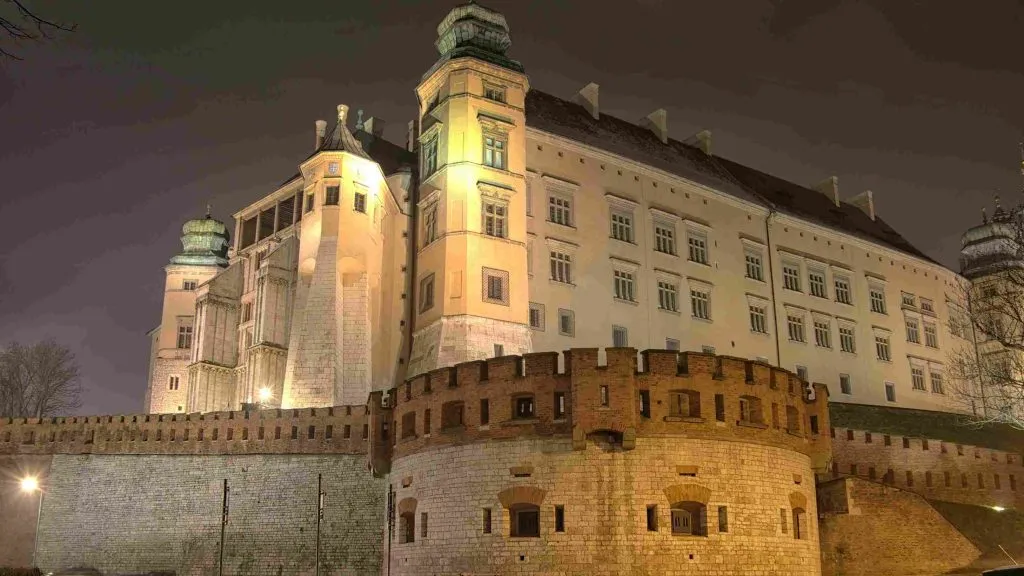 Kto przeniósł stolicę z Gniezna do Krakowa?